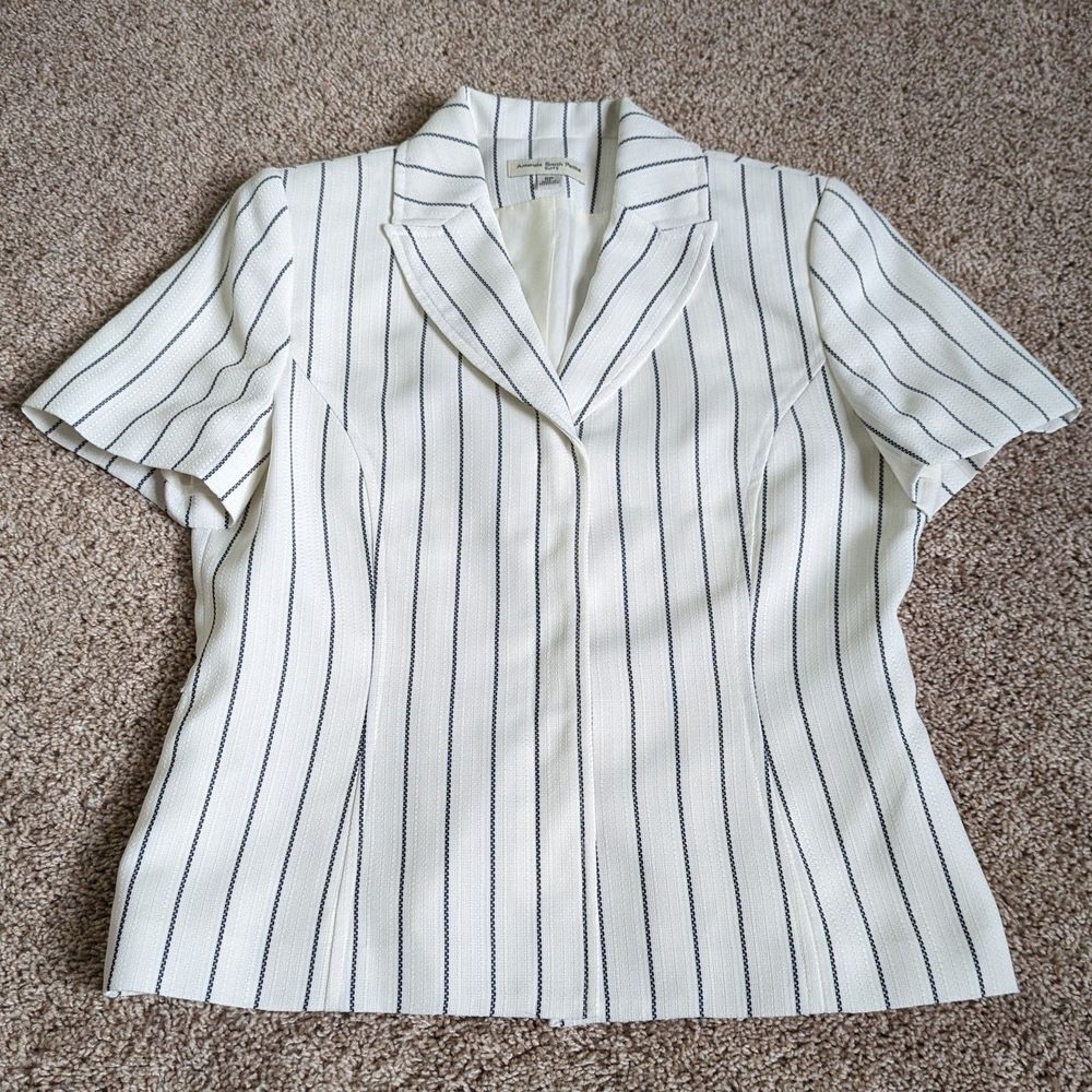 Vintage White Navy Stripe Hidden Button Lined Fitted SS Blazer